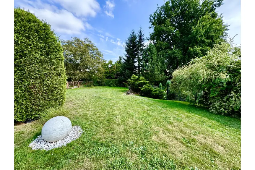 Katowice, Panewniki, Krucza, Rezerwacja