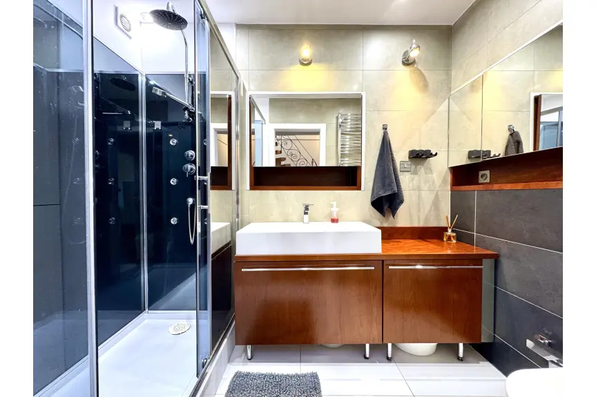 Katowice, Panewniki, Krucza, Rezerwacja