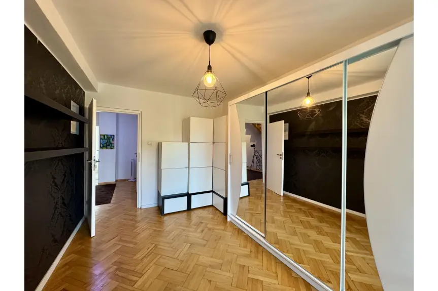 Katowice, Panewniki, Krucza, Rezerwacja