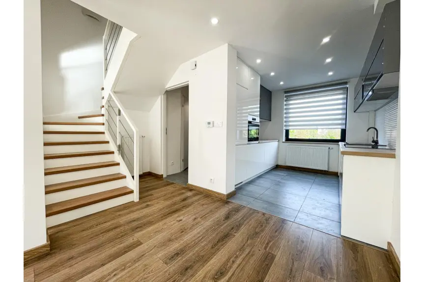 mikołowski, Mikołów, Kamionka, Jagodowa, 2 ŁAZIENKI, 2 MIEJSCA PARKINGOWE, MOŻLIWE MEBLE