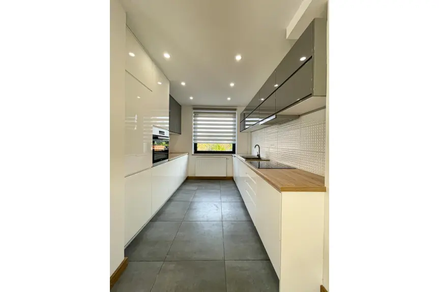 mikołowski, Mikołów, Kamionka, Jagodowa, 2 ŁAZIENKI, 2 MIEJSCA PARKINGOWE, MOŻLIWE MEBLE