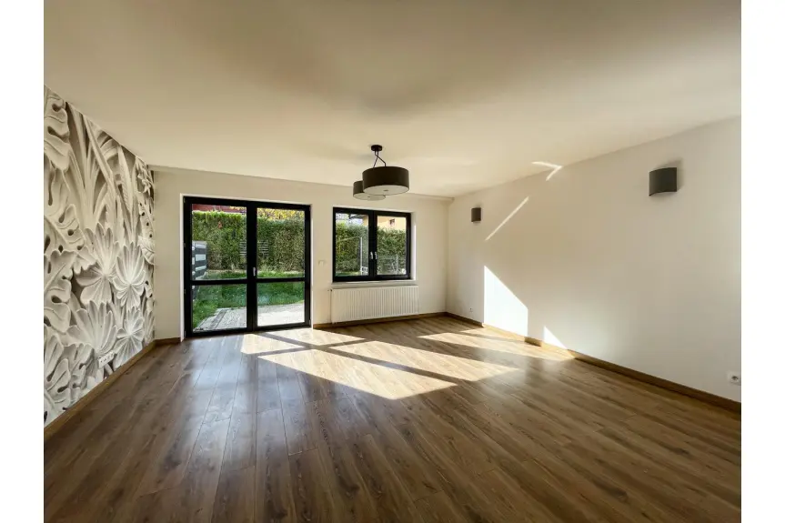 mikołowski, Mikołów, Kamionka, Jagodowa, 2 ŁAZIENKI, 2 MIEJSCA PARKINGOWE, MOŻLIWE MEBLE