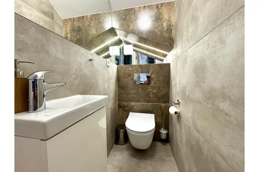 Katowice, Zarzecze, Sielawy, Wykonczony pod klucz NOWY