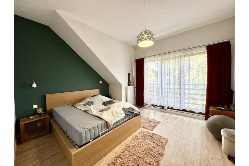 Katowice, Podlesie, Kaskady, 2 miejsca posotojowe ogrodzone