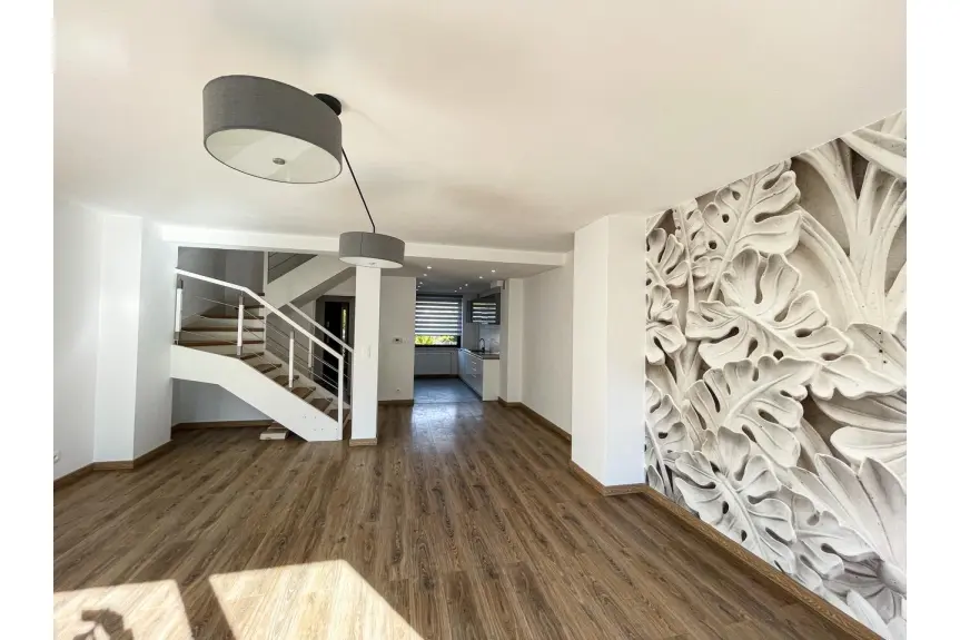 mikołowski, Mikołów, Kamionka, Jagodowa, 2 ŁAZIENKI, 2 MIEJSCA PARKINGOWE,