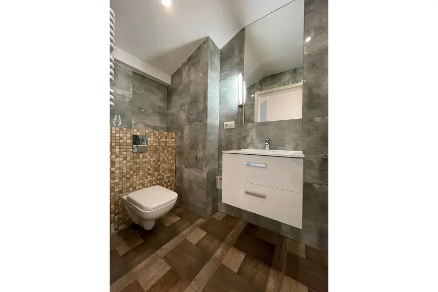 mikołowski, Mikołów, Kamionka, Jagodowa, 2 ŁAZIENKI, 2 MIEJSCA PARKINGOWE,