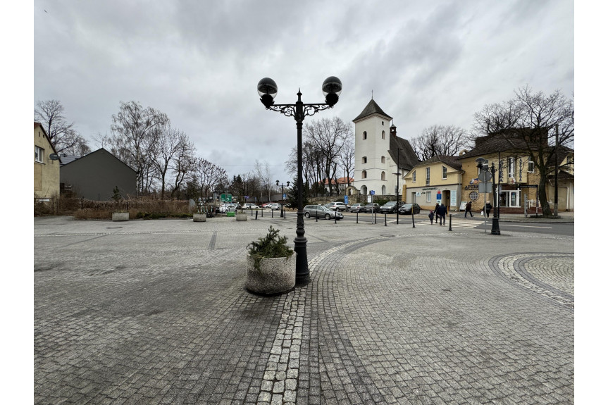 mikołowski, Mikołów, Centrum, mała kameralna kamieniczka na deptaku